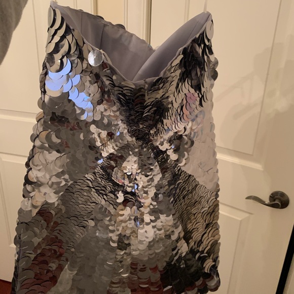 Strapless mini dress - Picture 2 of 4